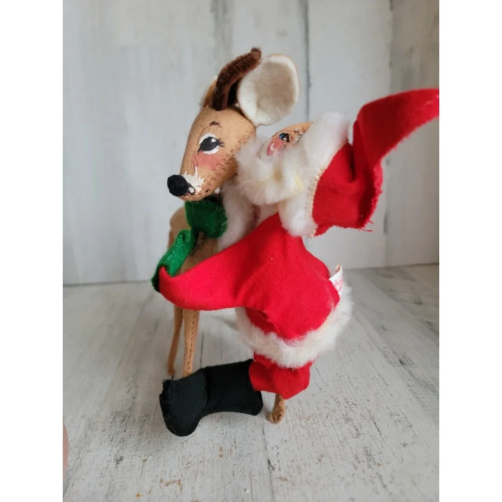 Annalee Santa Claus riding reindeer Xmas vintage plush mobility doll home